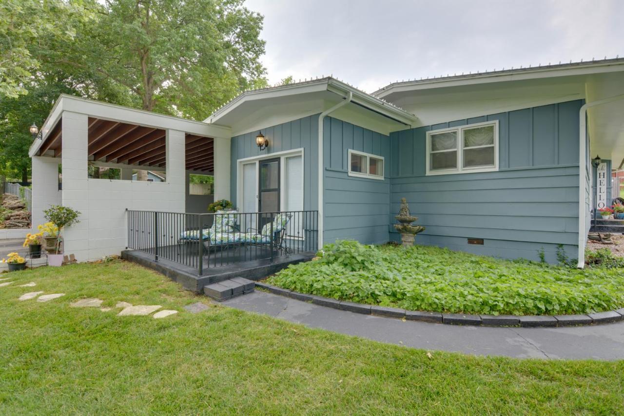 Bright Springfield Home Walk To Nature Center! Exteriér fotografie